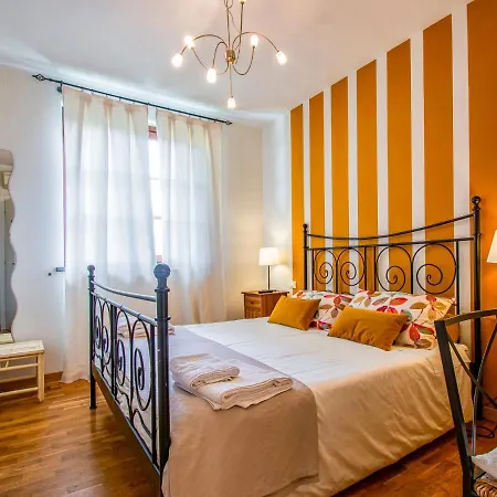 בית נופש La Rondine By Interhome *